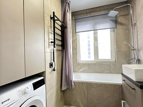 квартира за адресою Михайла Максимовича вул. (Онуфрія Трутенка), 28-Е