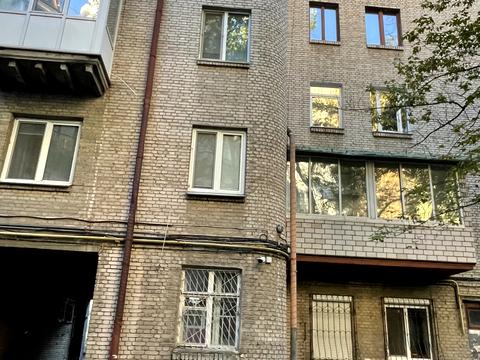 комерційна за адресою Микільсько-Ботанічна вул., 2/14