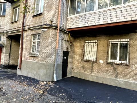 комерційна за адресою Микільсько-Ботанічна вул., 2/14