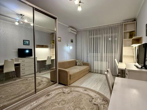 квартира за адресою Сім'ї Кульженків вул. (Петра Дегтяренка), 33