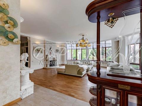 будинок за адресою с. Мощун, Вишнева