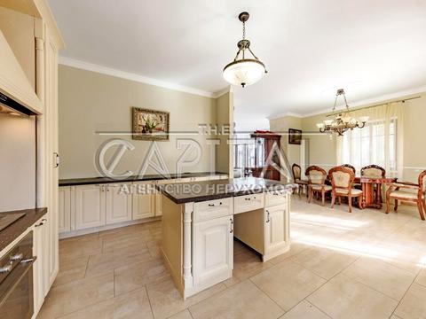 будинок за адресою с. Мощун, Вишнева