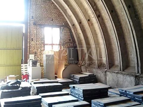 комерційна за адресою Зоологічна вул., 12