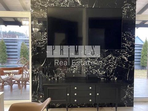 дом по адресу  ул.