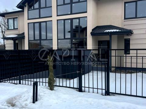 будинок за адресою Світанкова вул.