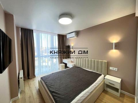 квартира за адресою Дніпровська набережна вул., 17-К