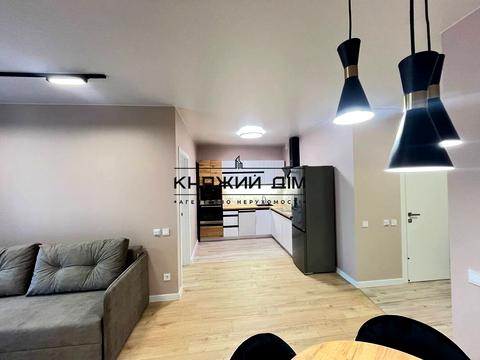 квартира за адресою Дніпровська набережна вул., 17-К