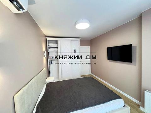 квартира за адресою Дніпровська набережна вул., 17-К