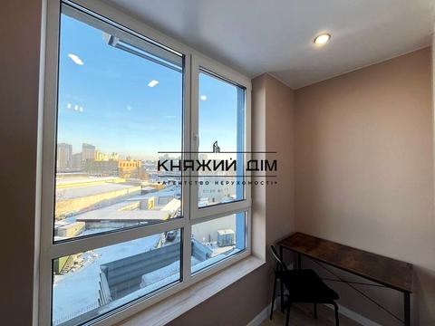 квартира за адресою Дніпровська набережна вул., 17-К