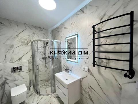 квартира за адресою Дніпровська набережна вул., 17-К