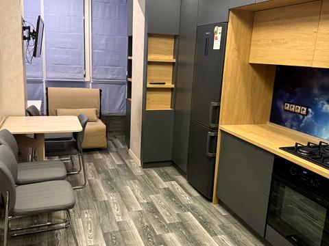 квартира за адресою Героїв Небесної Сотні просп., 18/3