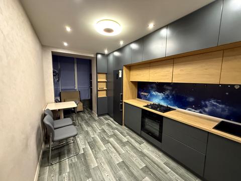 квартира за адресою Героїв Небесної Сотні просп., 18/3