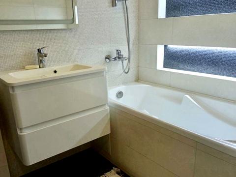 квартира за адресою Полковника Гуляєва просп. (Маршала Жукова), 111