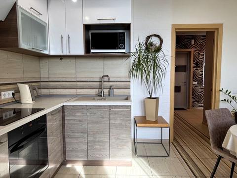 квартира за адресою Авіаконструктора Ігоря Сікорського вул. (Танкова), 4-В