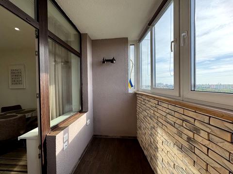 квартира за адресою Авіаконструктора Ігоря Сікорського вул. (Танкова), 4-В