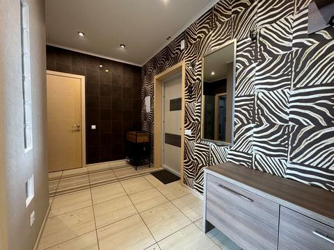 квартира за адресою Авіаконструктора Ігоря Сікорського вул. (Танкова), 4-В