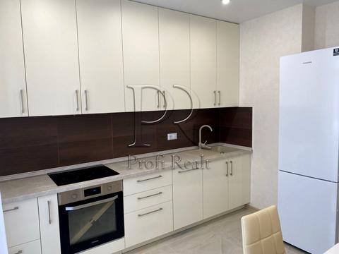 квартира по адресу Драгоманова ул., 10