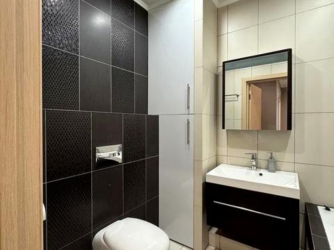 квартира за адресою Авіаконструктора Ігоря Сікорського вул. (Танкова), 4-В