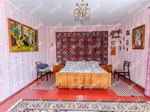 будинок за адресою Центральна, 1