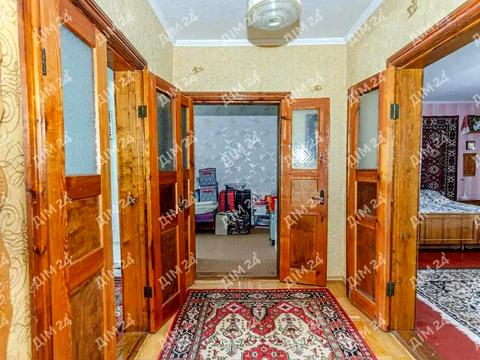 будинок за адресою Центральна, 1