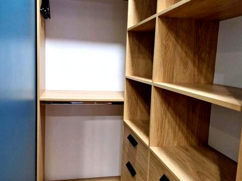 квартира за адресою Євгена Коновальця вул. (Щорса), 44-А