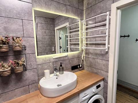 квартира за адресою Михайла Максимовича вул. (Онуфрія Трутенка), 32-А