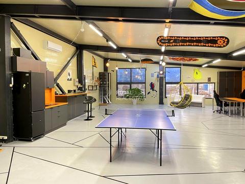 комерційна за адресою 192-га Садова вул., 27