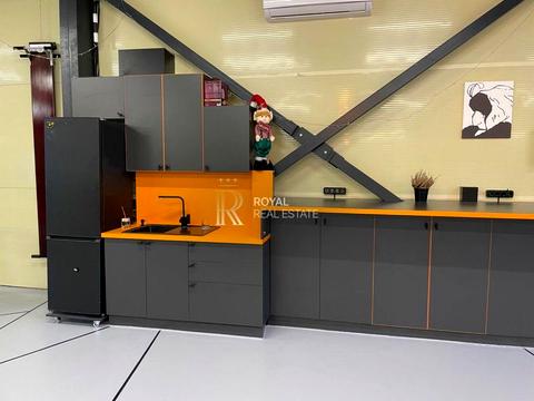 комерційна за адресою 192-га Садова вул., 27