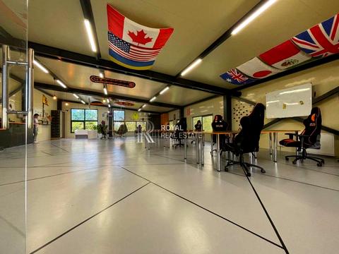 комерційна за адресою 192-га Садова вул., 27