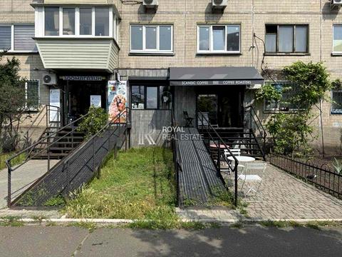 коммерческая по адресу Уинстона Черчилля ул. (Красноткацкая), 25