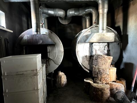 комерційна за адресою Дружби, 52