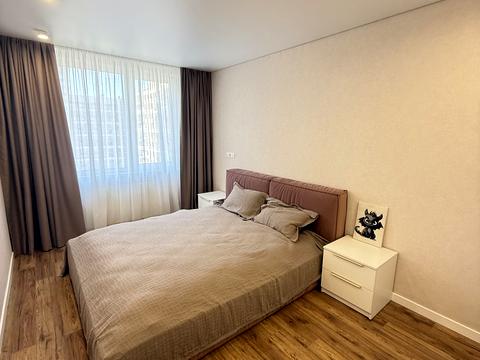 квартира за адресою Олександра Олеся вул., 4-А