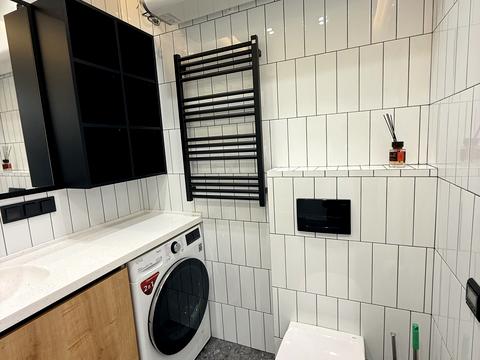 квартира за адресою Салютна вул., 2к6