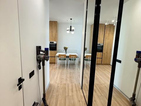 квартира за адресою Салютна вул., 2к6