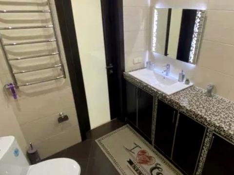 квартира за адресою Академіка Глушкова просп., 9-В