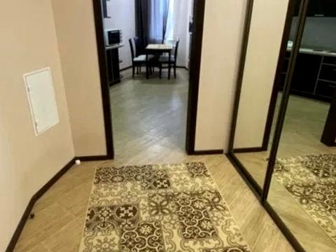 квартира за адресою Академіка Глушкова просп., 9-В