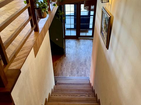 комерційна за адресою Київська вул., 235