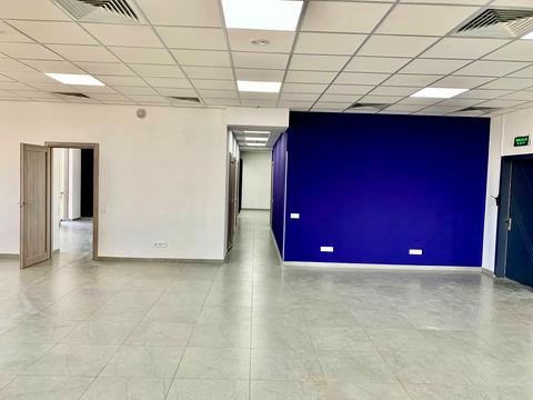 комерційна за адресою Мечникова вул., 11