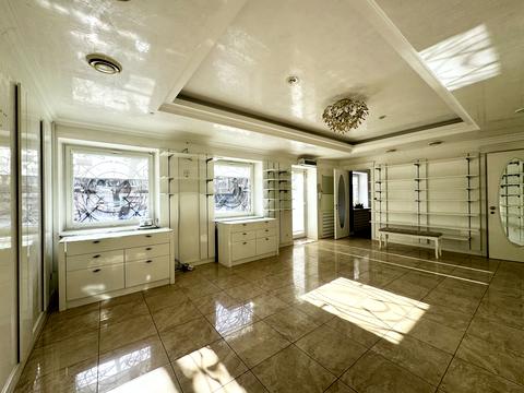 комерційна за адресою Старокозацька вул. (Комсомольська), 44