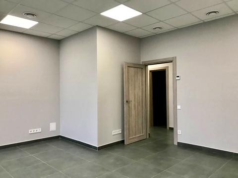 комерційна за адресою Мечникова вул., 11