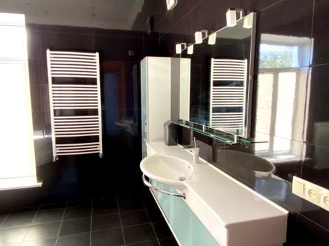 будинок за адресою 28-ма Лінія вул., 13