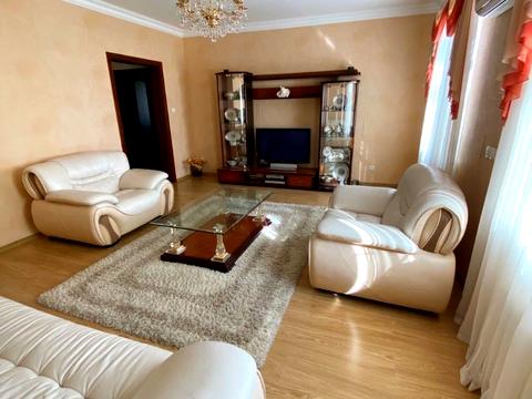 будинок за адресою 28-ма Лінія вул., 13