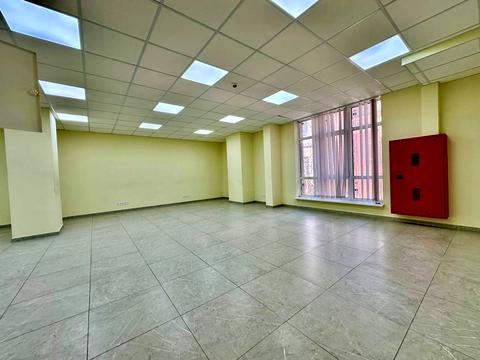 комерційна за адресою Мечникова вул., 19