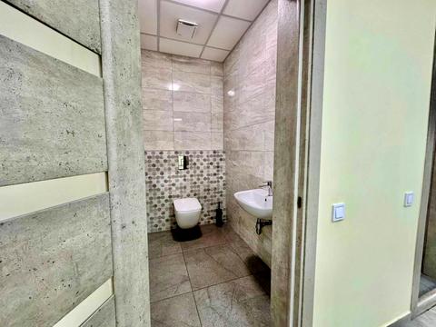 комерційна за адресою Мечникова вул., 19