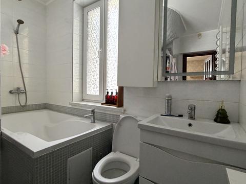 дом по адресу Набережна