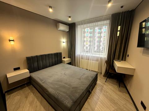 квартира за адресою Героїв Небесної Сотні просп., (Будинок 20/10)