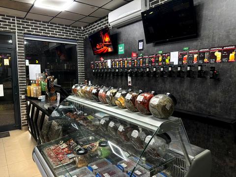 комерційна за адресою Калинова вул., 72