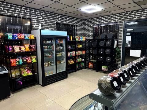 комерційна за адресою Калинова вул., 72