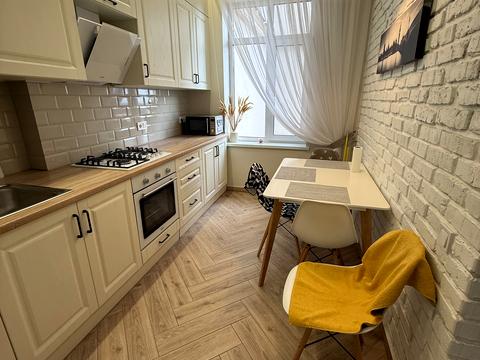 квартира за адресою с. Фонтанка, Грецька вул., 2