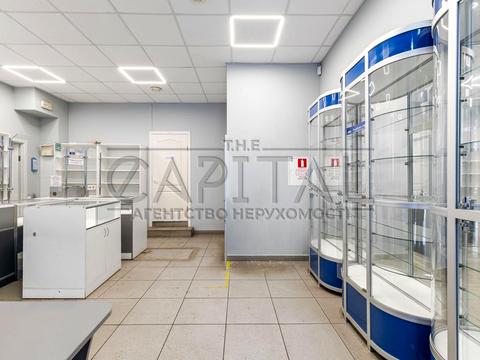 комерційна за адресою Загорівська вул. (Багговутівська), 8/10